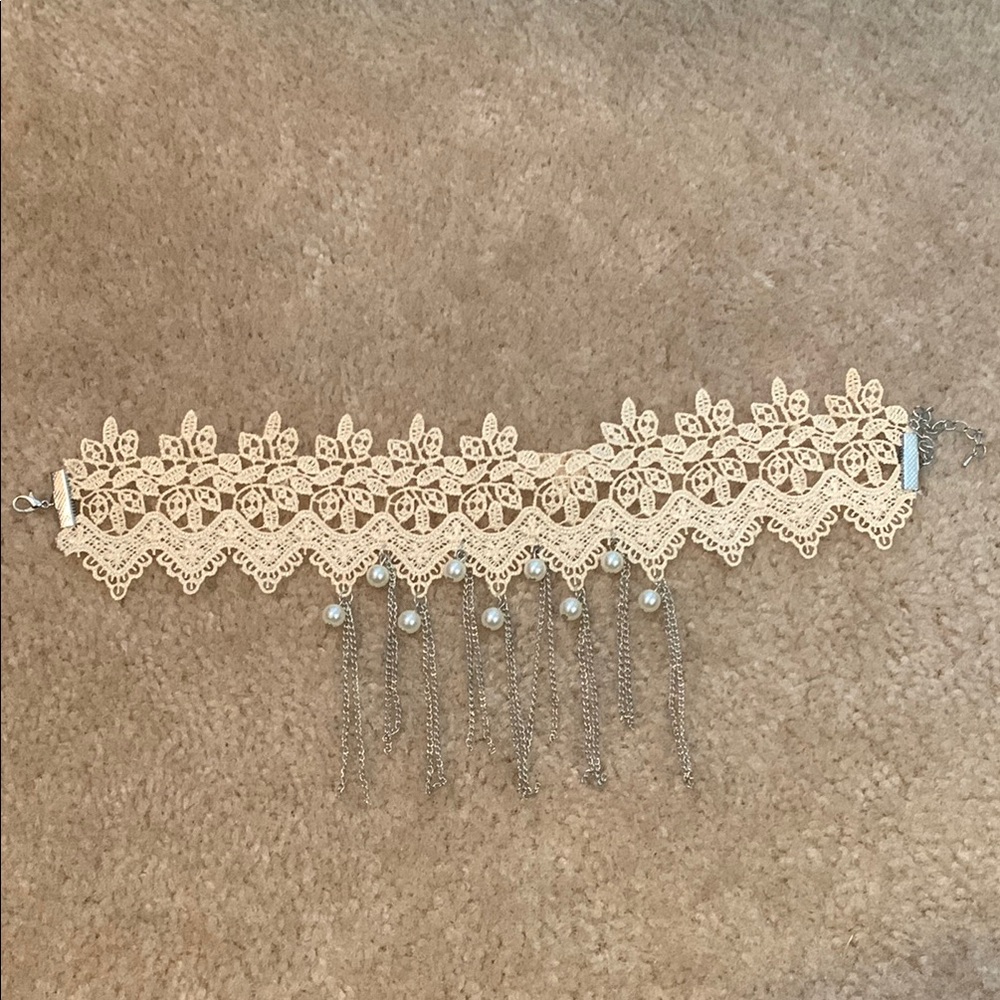 Elegant Cream Lace Choker Necklace